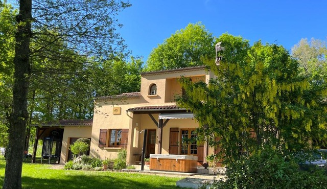 Maison de Vacances MACOU 2 in Capdrot