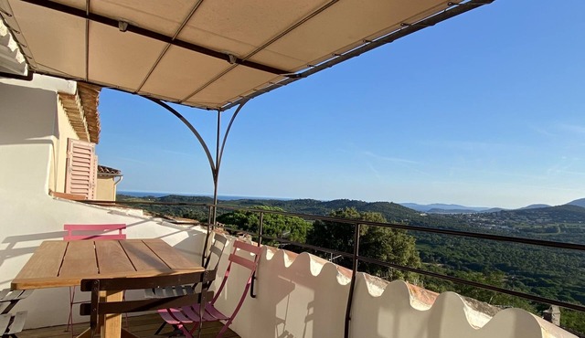 Maison de Village Avec vue Exceptionnelle, Presqu'île de Saint Tropez in Gassin