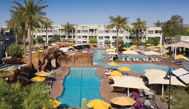 Marriott's Canyon Villas: Luxury hotel with beautiful pools
