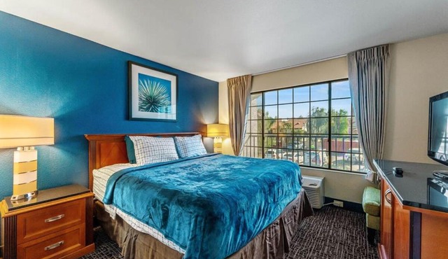 Metro Tempe Extended Stay - King Studio