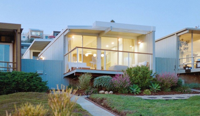Mid-Century Modern gem with Spectacular Ocean Views