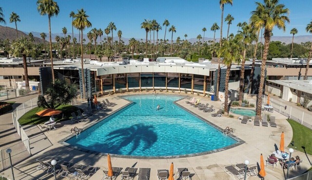 Mid-Century Modern Quiet Oasis in Palm Springs - All Utilities included