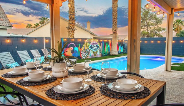 Modern 5BD Home w/Gated Pool and Arcades!