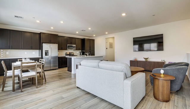 Modern Henderson Townhome w/Shared Backyard!