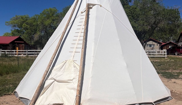 Moonrise Teepee in Lapoint in Lapoint