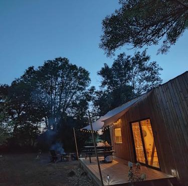 Moose home Tiny house AMBUR in Saint-Jacques-dʼAmbur