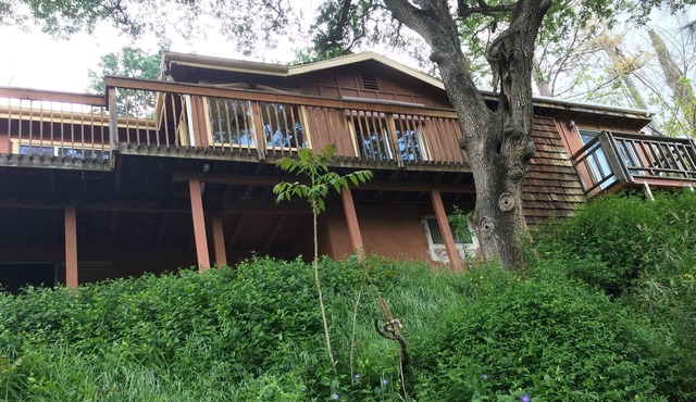 Mountain Sierra Home One Mile From National Park Entrance...with Pool and spa!