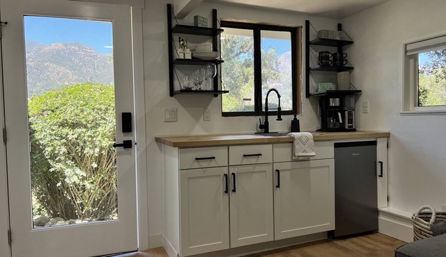 Mountain Views/Studio in Montecito. 7-10 min to beach or downtown SB in Montecito