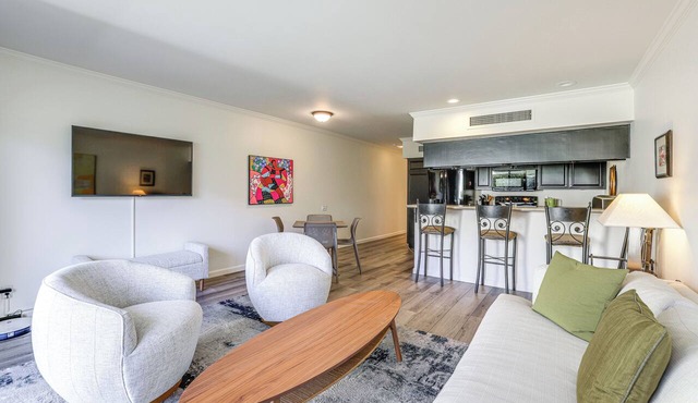 Mtn-View Condo w/Pool Access in Palm Springs!
