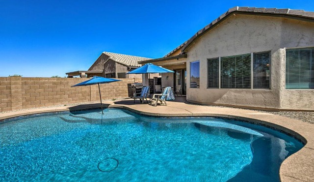 Mtn-View Home w/Pool & BBQ in Gold Canyon