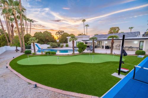 Multimillion ResortVillaWaterslidePickleball CourtPuttting greenspagameroom in Scottsdale