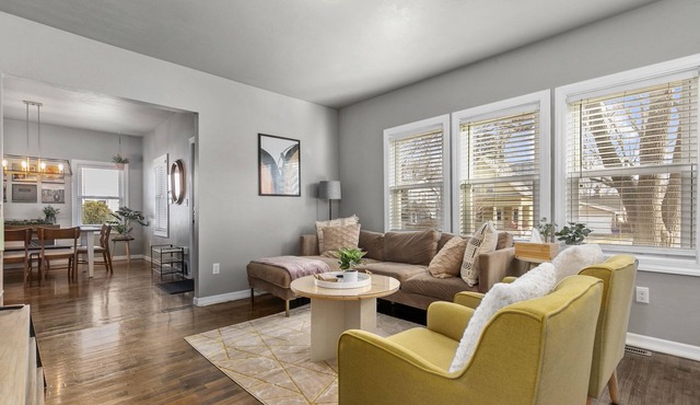 Mysa Home 2- 3bd/2ba downtown Appleton w/firepit in Appleton
