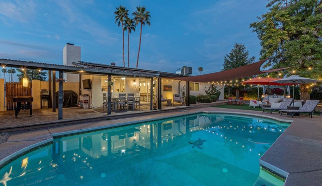 Near Trails & Golf, Htd Pool, GOLF CLUBS, TVs All BRs & Patio TV