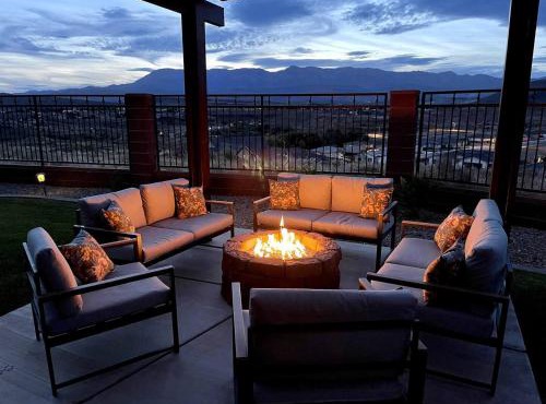Near Zion Sunset Views Sleeps 8 Fire Pit