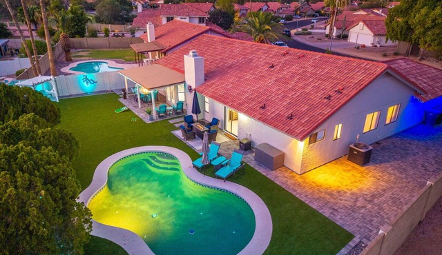 NEW|Alta Mesa Retreat|Pool, Games & More|Sleeps 10