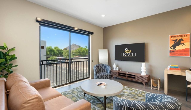 NEW| Luxe Laurel Suite @ Cedara| Heart of Old Town
