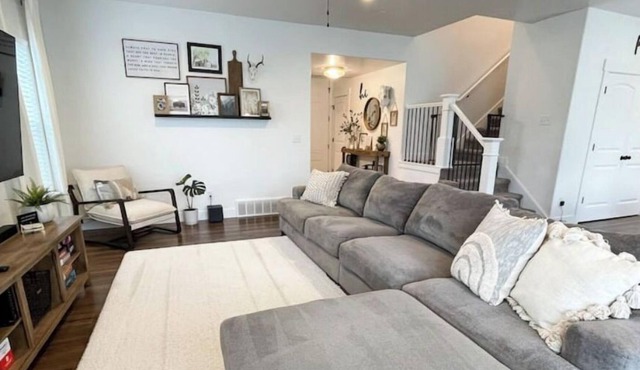 NEW! Modern Home, Room to Relax in Springville