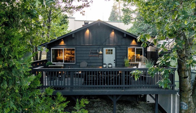 NEW SPA, Deck, BBQ, Fire Pit, 3 Min to Lake