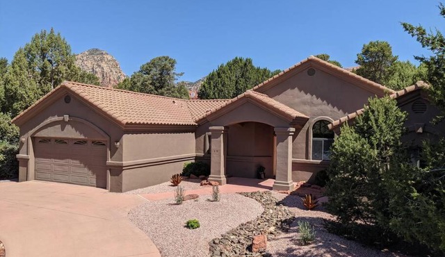 *NEW* Stunning Southwest Retreat w/King Suites