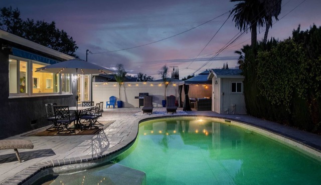 *Newly Built 4BR! Pool, Cabana, BBQ in Prime LA!* in Los Angeles