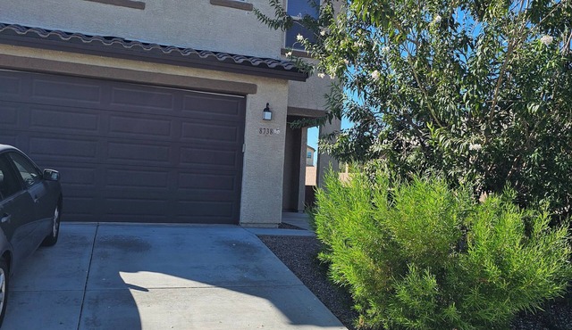 Nice 2-story house in East Tucson