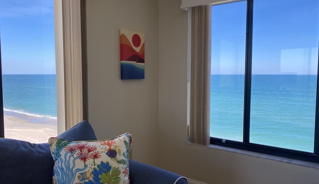 Oceanfront penthouse: beautiful water views from every window in Melbourne Beach
