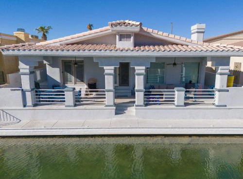 Ohana Beach, Private Dock, Family Fun!