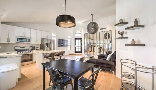 Old Mill | Chic Modern Bungalow in Green Valley!