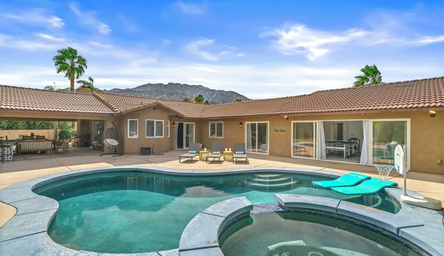 Palm Springs Modern Retreat - Ultimate Entertainment Escape: Pool, Spa & Game Room in Palm Springs
