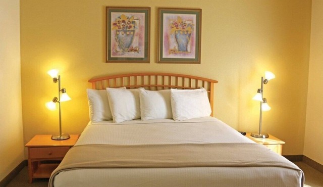 Palm Springs | Relaxing Desert Retreat | Pool + Spa in Cathedral City