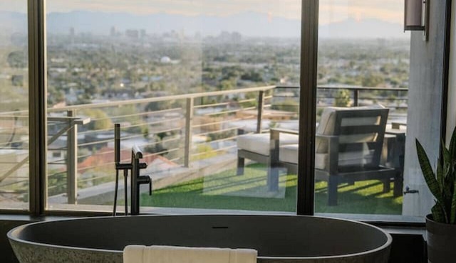 Panoramic City Views Modern Infinity Pool in Phoenix