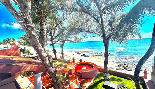PARAISO BEACHFRONT VILLA 4BD RIVIERA MAYA PARADISE in solidaridad