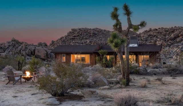 Park Place - Closest Cabin To Joshua Tree Park in Joshua Tree