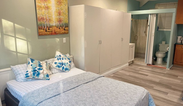 Pasadena Gated Studio 1 Free Parking in Pasadena