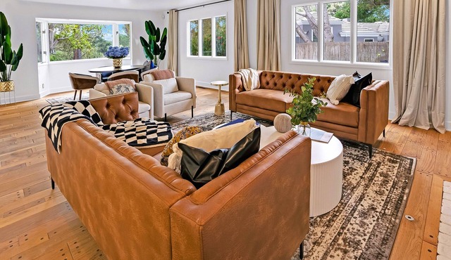 Pebble Modern home w Hot tub PL1 in Pebble Beach