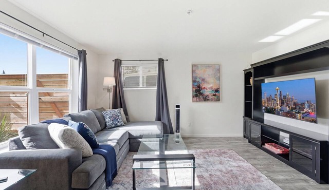 Perch - Central District Home w/AC - Walk to Parks & Transit | Judkins Park in Seattle