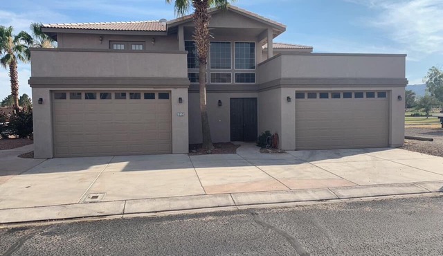 Perfect 4-bedroom house with AC in soothing Needles