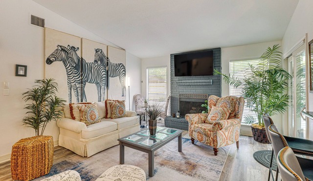 Pet-Friendly Spring Home w/Private Pool & Hot Tub in Spring