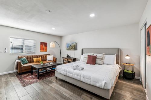 Phoenix Mountain Retreat in Phoenix