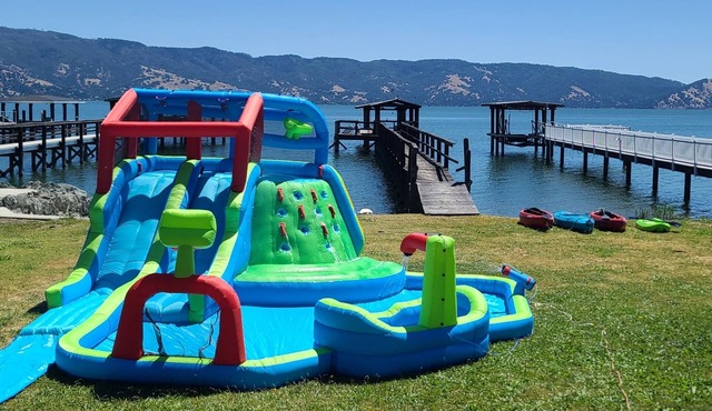 PIER 43! BOATDOCK>14 GUESTS>HOT-TUB