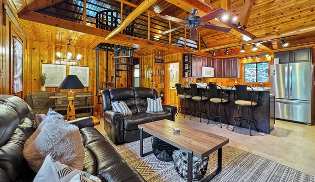 Private Cozy Cabin at Tonto Creek in Kohl's Ranch