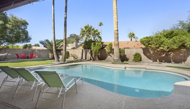 Private Paradise in Shea Heights, Phoenix