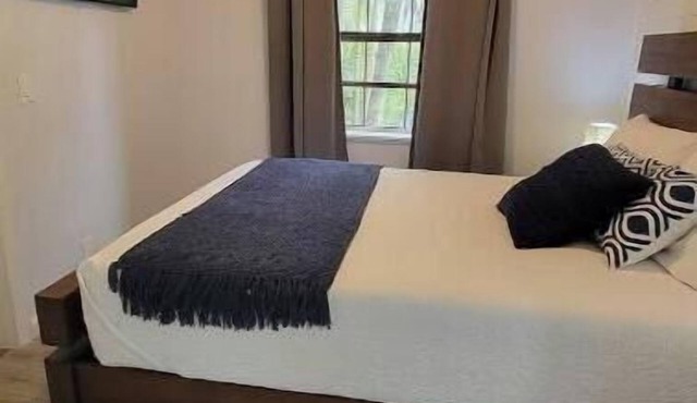 Private Relaxing Studio - Weston in Sunrise