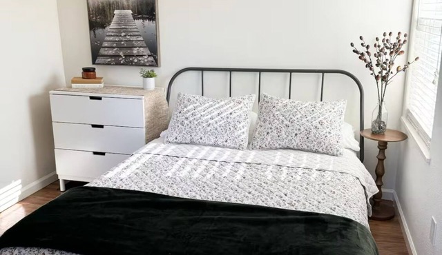 Private Studio, Separate Entrance, Self Check In in Concord