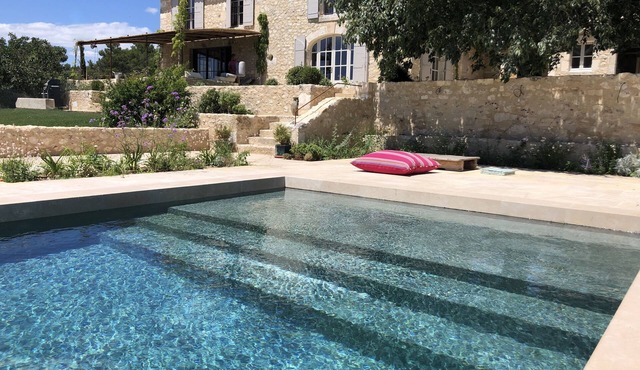 Property 5* in exceptionnal area with jacuzzi in Les Baux-de-Provence