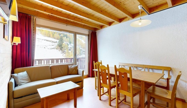 Résidence Les Arolles – La Plagne 1800/Large Family Lodge 11p in La Plagne Tarentaise