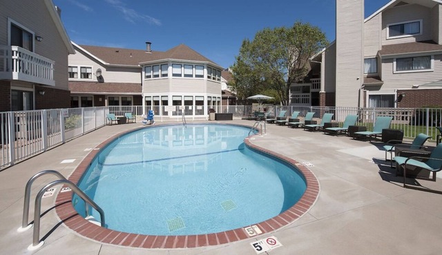 Rare Gem! Onsite Pool, Pet-Friendly Property Close to Cascade Bay Waterpark in Eagan