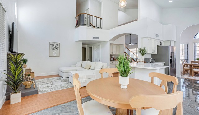 Recently Remodeled Avondale Retreat, Private Yard!