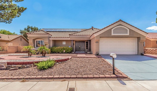 Relax and play at Villa Ridge