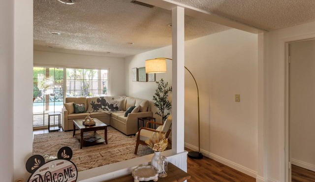 Relax, Unpack, Stay Awhile l 4BR Pool Home